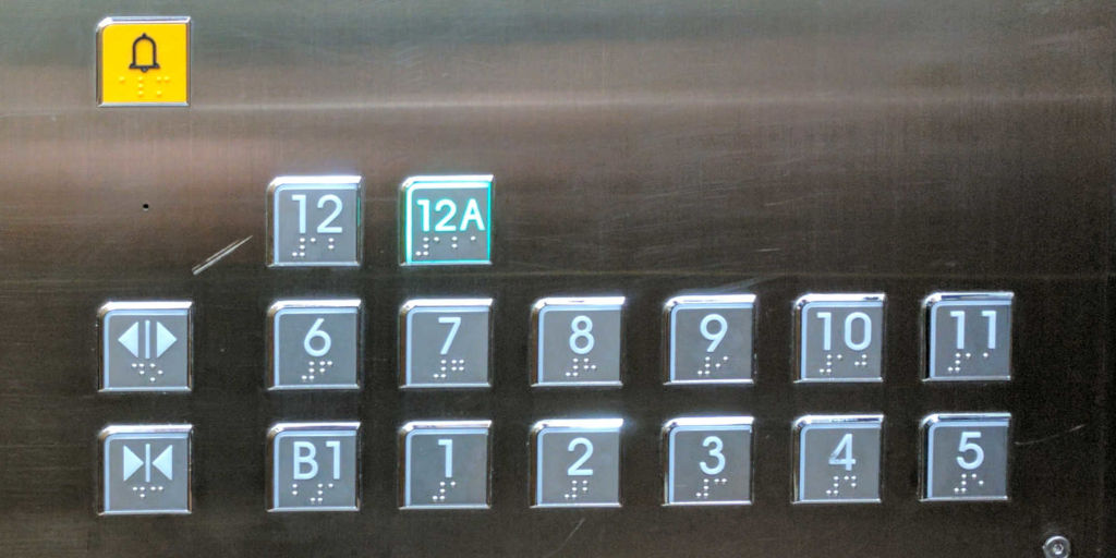 Triskaidekaphobia: Elevator buttons in Viet Tri (Vietnam) without the number 13.